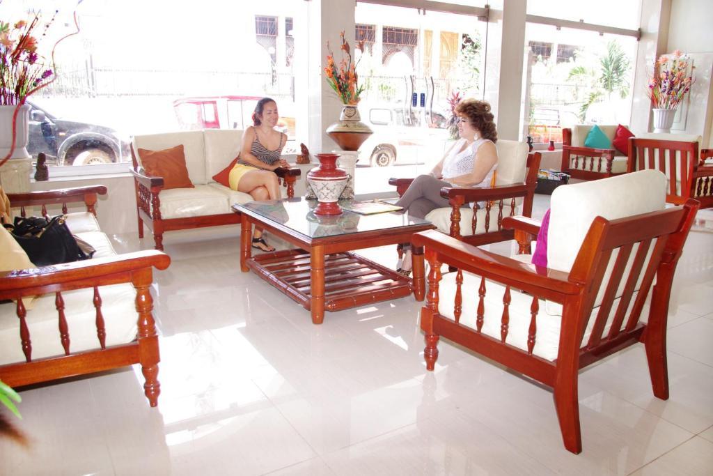 Del Castillo Plaza Hotel Pucallpa Esterno foto